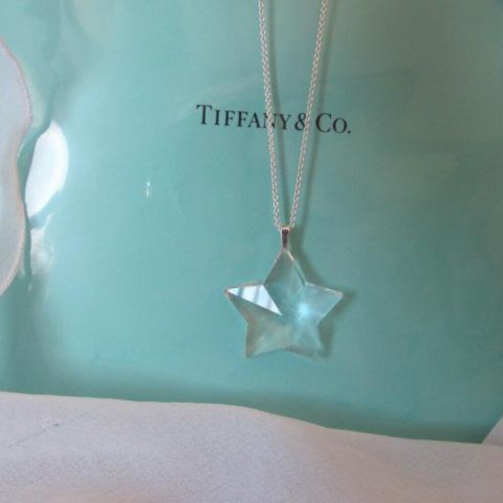 LIKE NEW, RARE AUTHENTIC Tiffany & Co. Rock Crystal Star Necklace